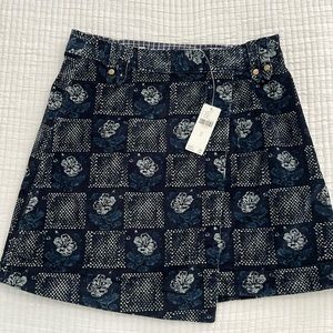 Anthrologie Pilcro Blue Patterned Corduroy Skit. Never Worn. Size 2.